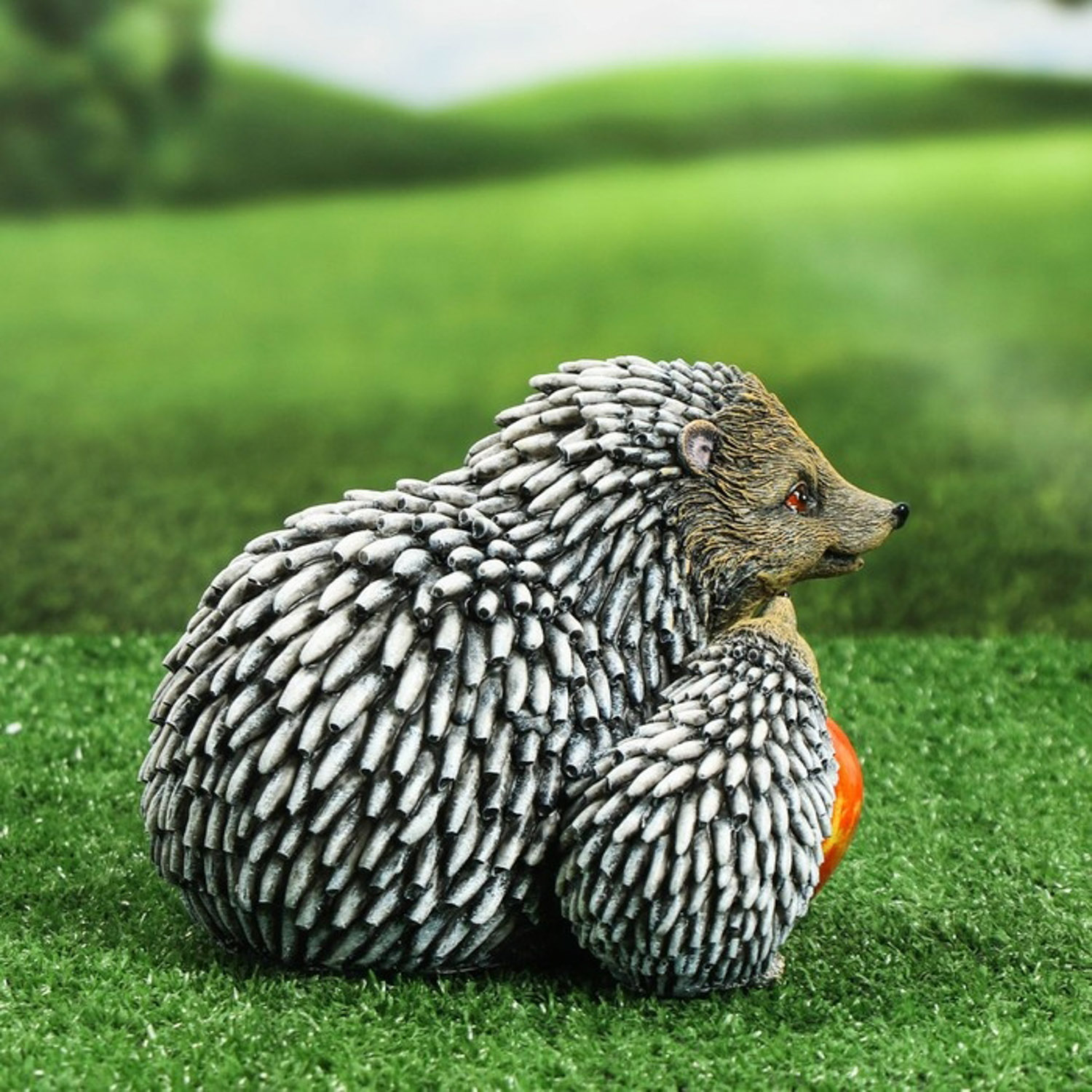 Садовая фигура "Ёжик с яблоком" 18х14х14см 7560292