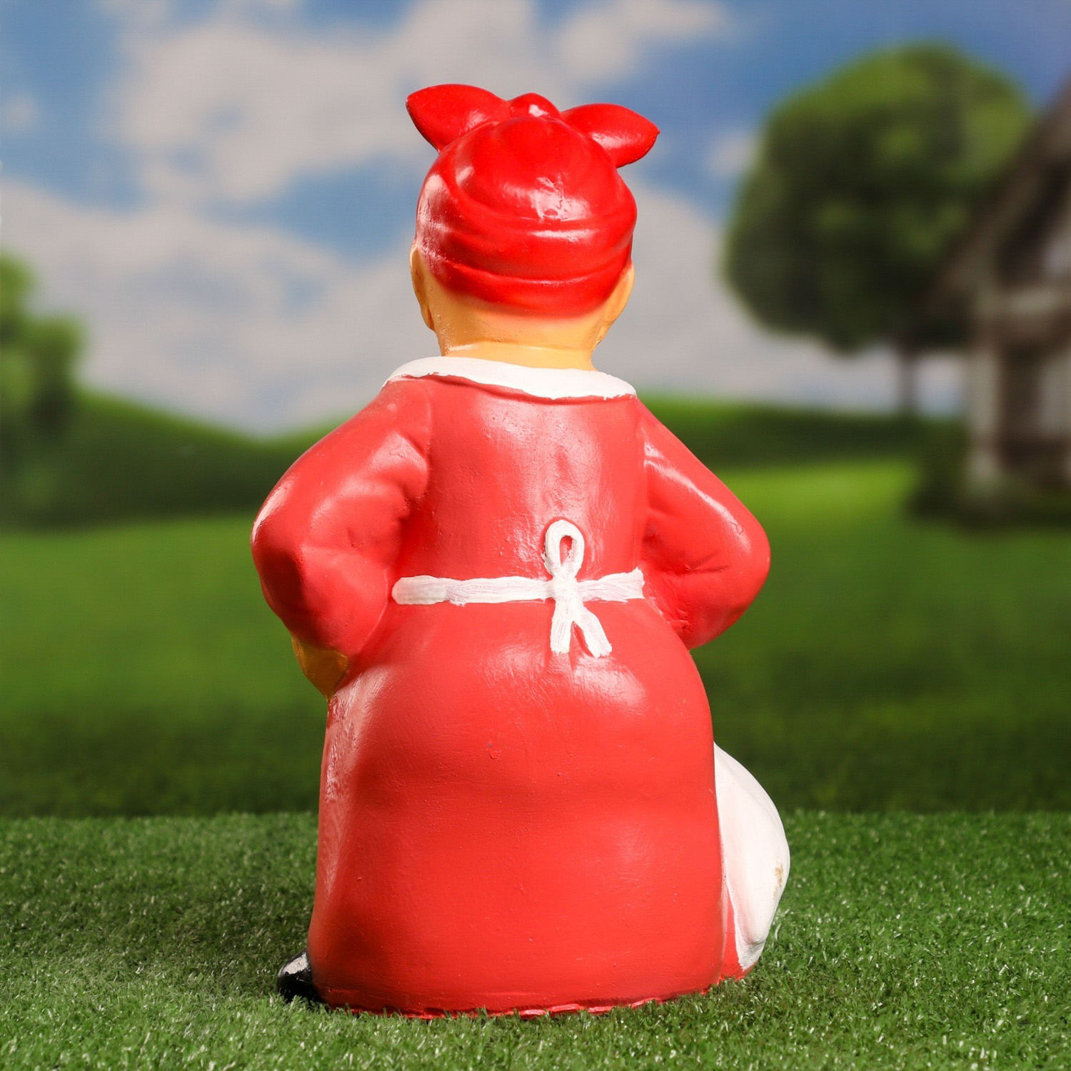 Садовая фигура "Хозяйка с гусем" 30см 9567789