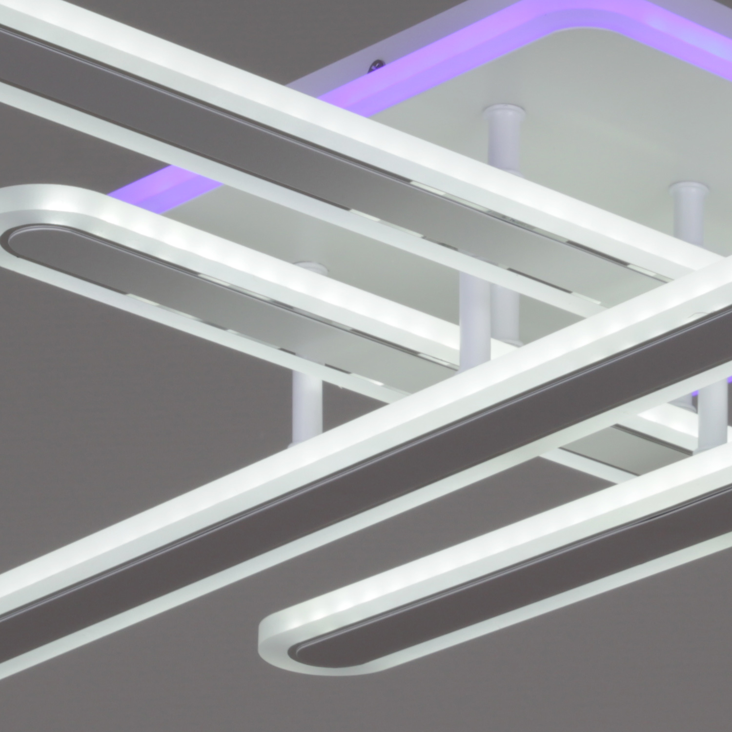 Люстра 73030-0.3-04 LED ПДУ+диммер 3000-6000К S=30м2  *1