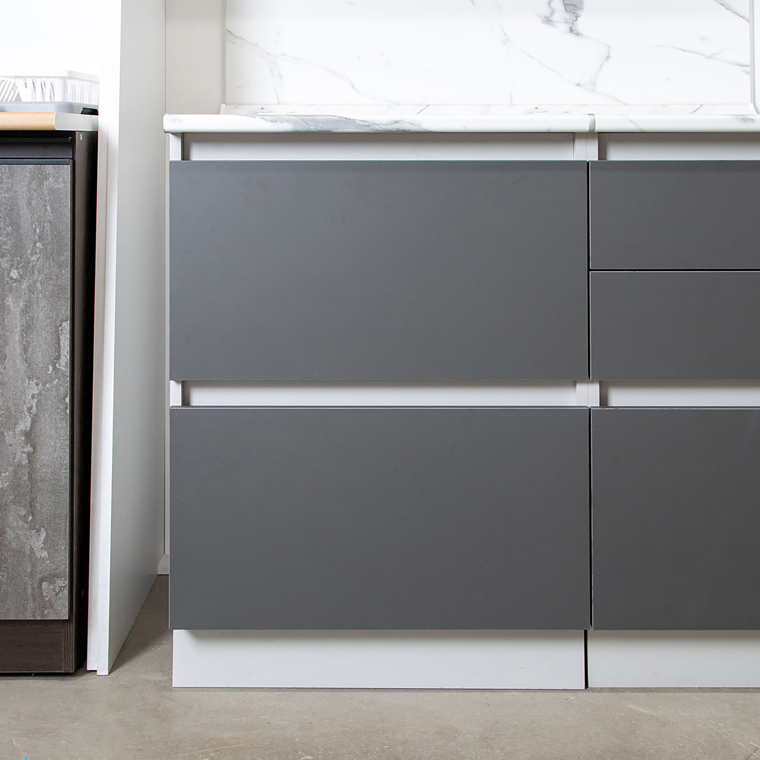 Шкаф напольный 600х850х600 мм BROZEX-WOOD Серый лед, с двумя ящиками, серый / графит