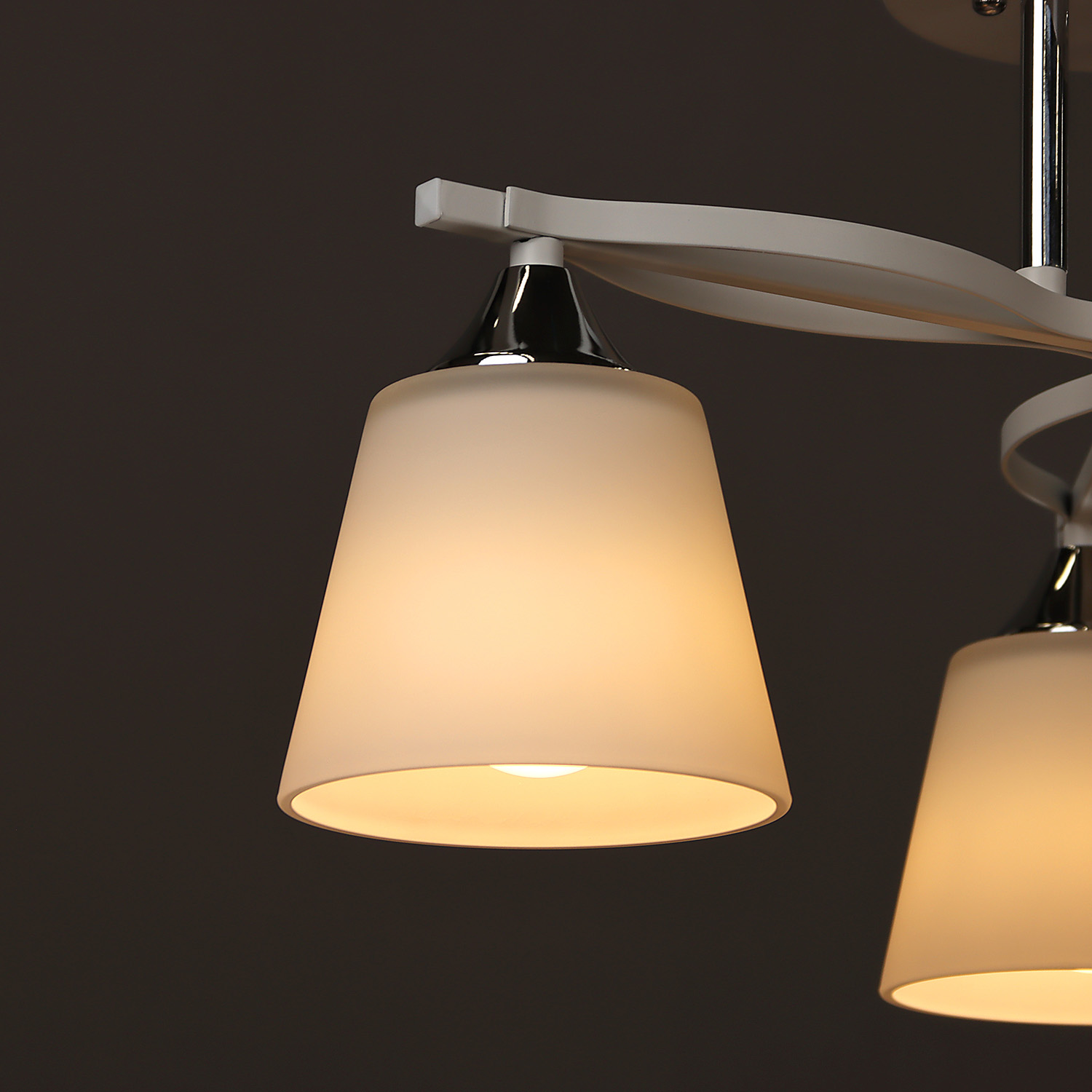 Люстра N6587/3 WT+CR  3*40W E27 220V (d-500; h-250)  VERNER LIGHTING *1