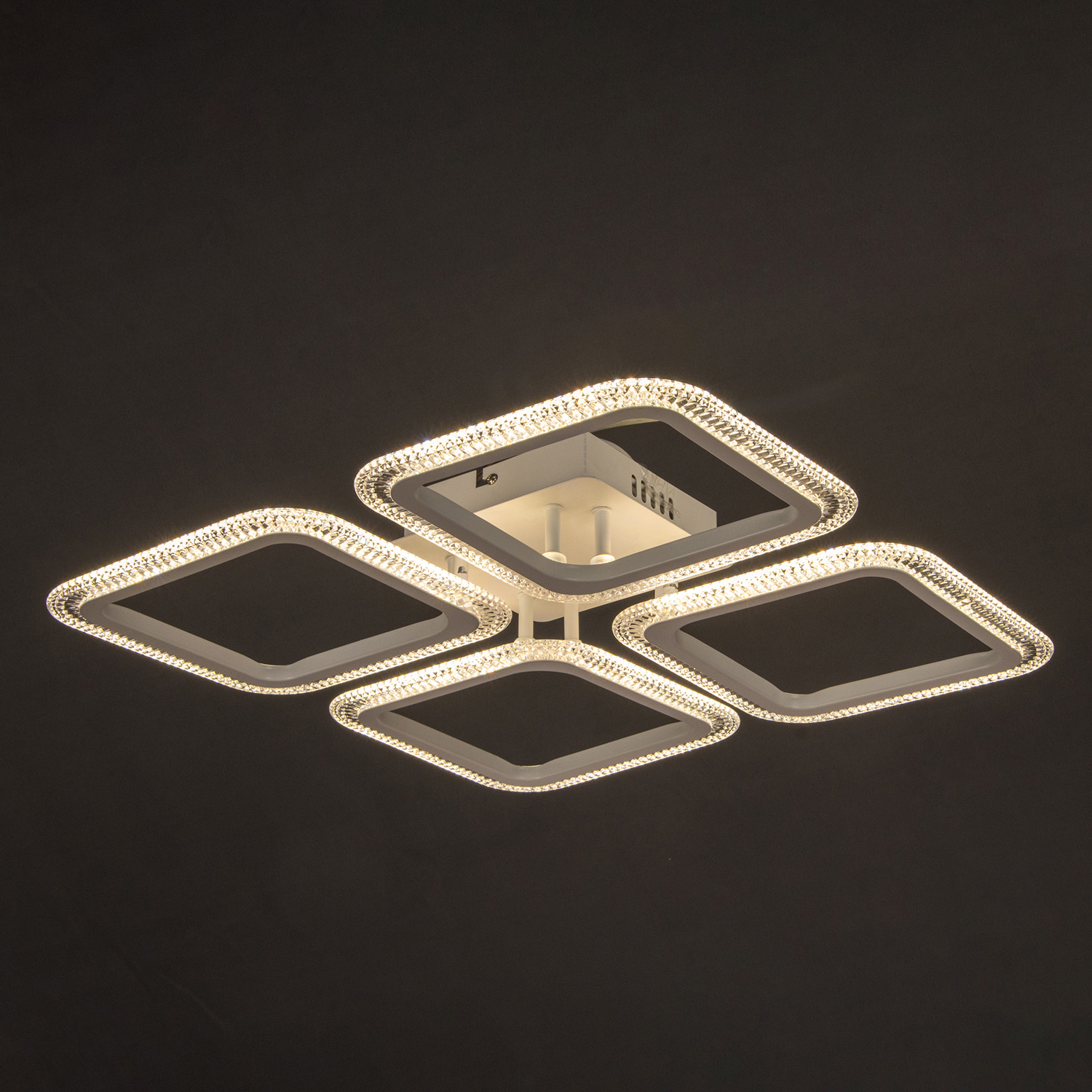 Люстра 09838-0.3-04 WH LED 3000-6200К ПДУ S=16м2  *1