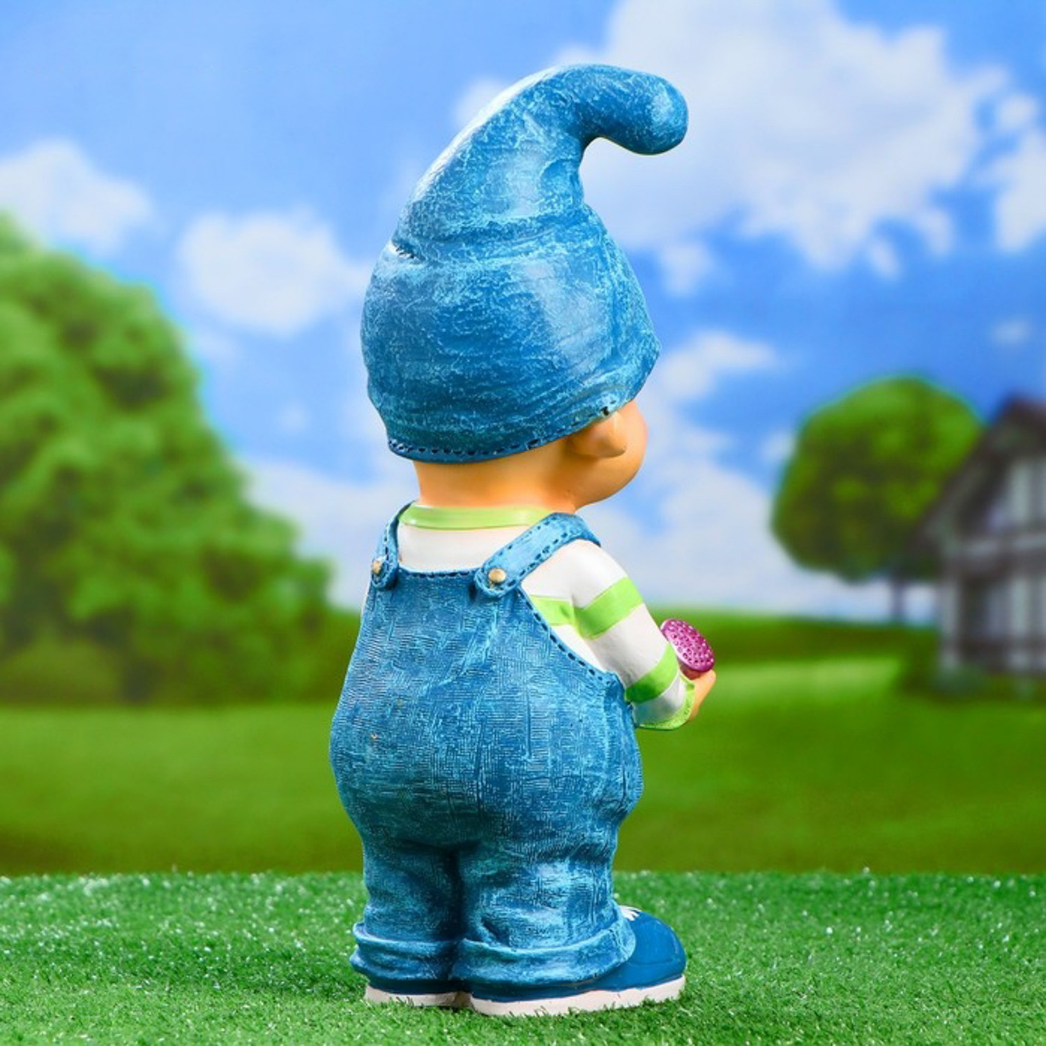 Садовая фигура "Мальчик-гном с лейкой" 13х13х33см   4793722